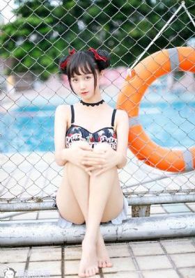 女教师的屈辱教室_720在线手机播放