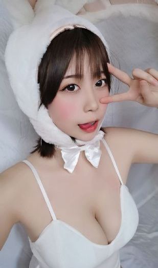 国产精品久久极品走光_720超清在线观看